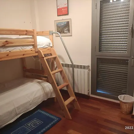 Montana Madi アパート Sabiñánigo